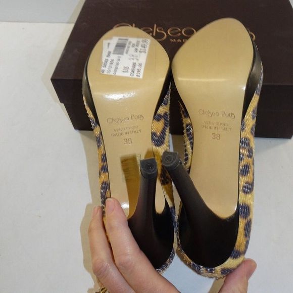 New - Women's CHELSEA PARIS Laser Cut Leopard Pump - Picture 4 of 6